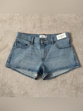 Abercrombie & Fitch Low Rise Mini Short